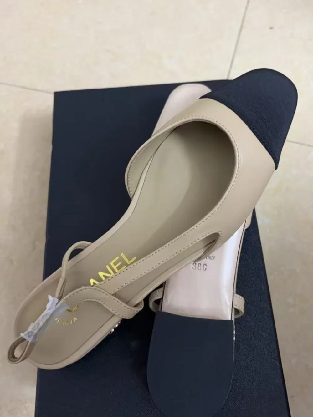 New Chanel Size 38 Goatskin Slingback Beige/Black Flat